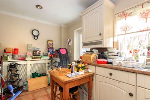 Photo 7- click for photo gallery